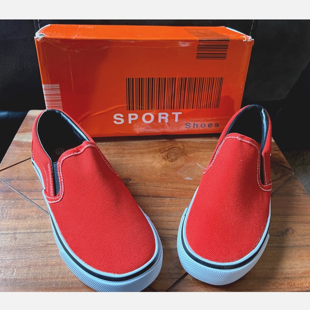 Kids Red Slip On Canvas Shoes Size‎ 11 Sport Style Comfortable Everyday Wear NWB